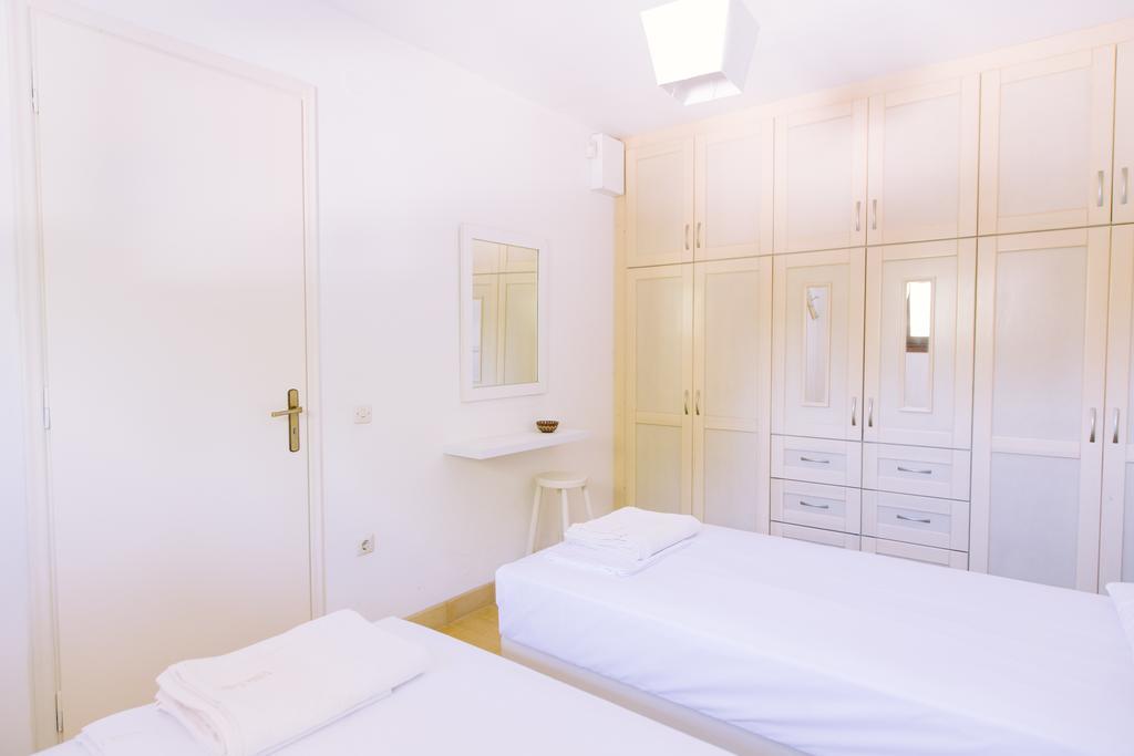 Villa Lola - 3 Bedrooms & Private Pool Литакия Экстерьер фото