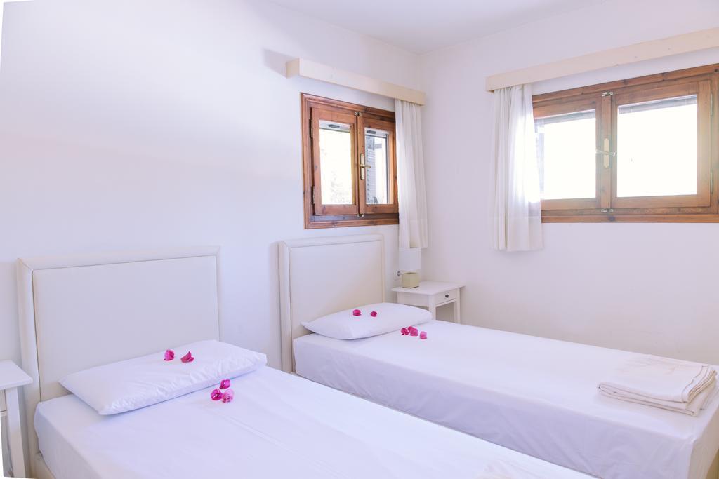 Villa Lola - 3 Bedrooms & Private Pool Литакия Экстерьер фото